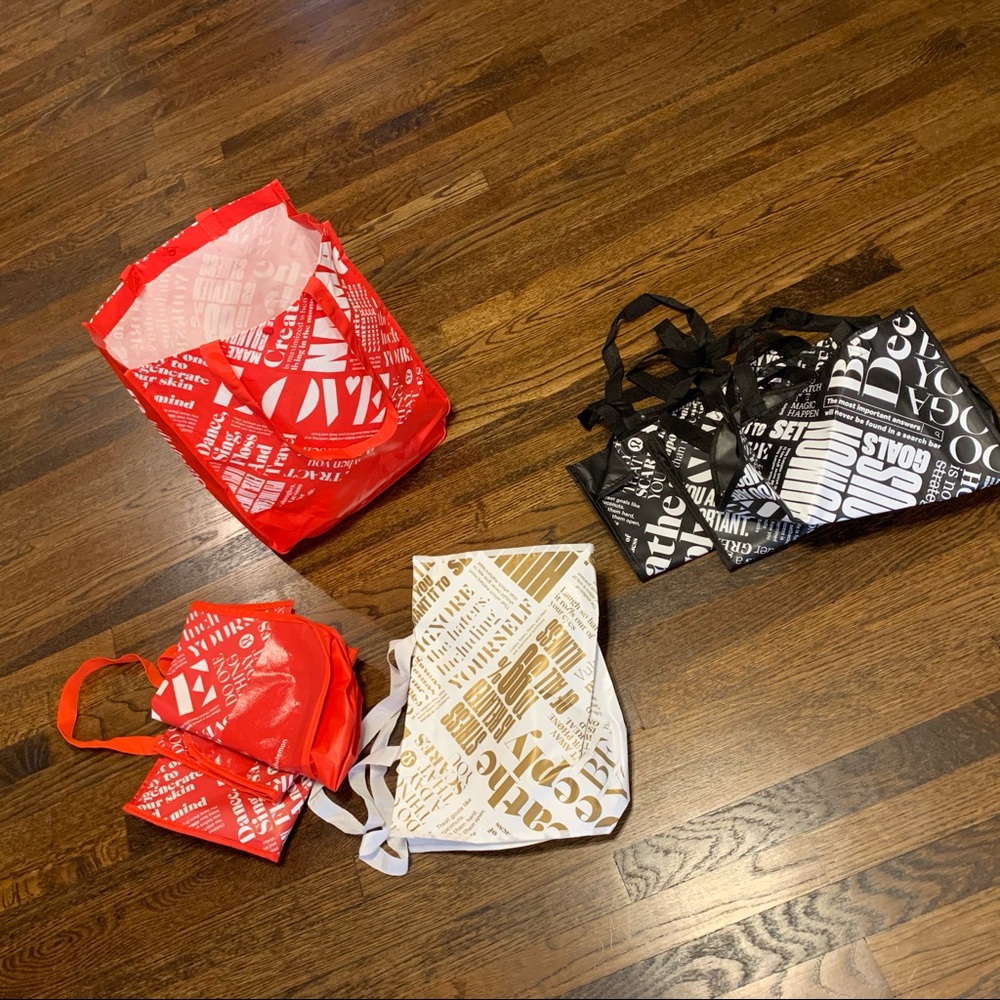 Bundle of large reusable lululemon bags